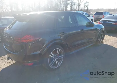 2013 Porsche Cayenne Gts z USA, uszkodzony, nr VIN WP1AD2A22DLA73863